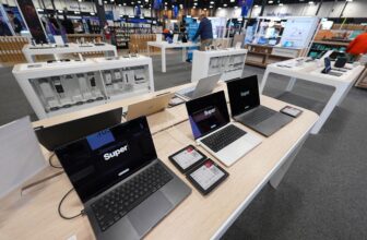 IDC warns of major PC market downturn due to memory crunch